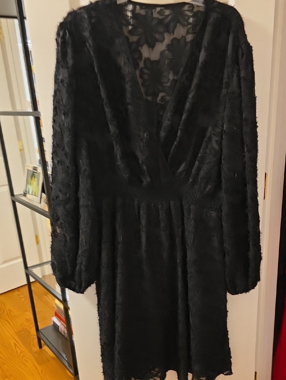 SHEIN Black Textured Long Sleeve V-Neck Dress